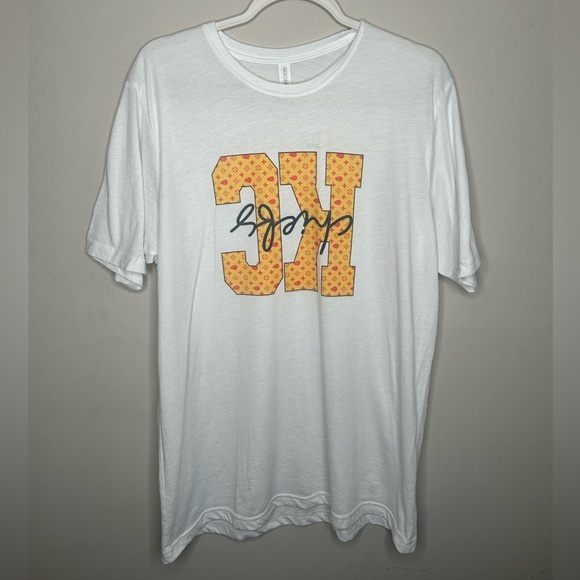 Tops - KC Kansas City Chiefs Football Fan Luxury Print Short Sleeved White T Shirt XL